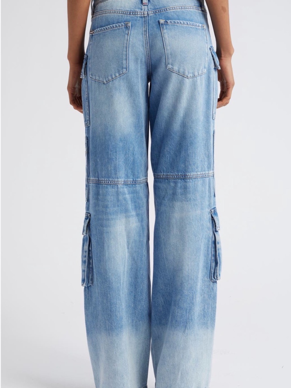 Alice + Olivia Light Blue Cargo Wide-Leg Jeans - Picture 2 of 10